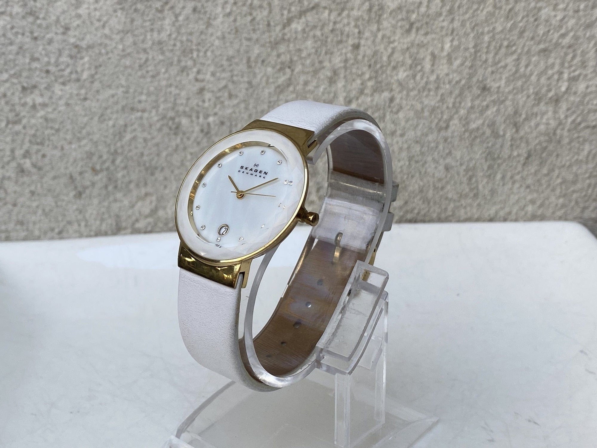 I Like Mike's Mid Century Modern Watch Skagen Women's Oversized White Goldtone Round Watch, Facet Cut, White Leather Band