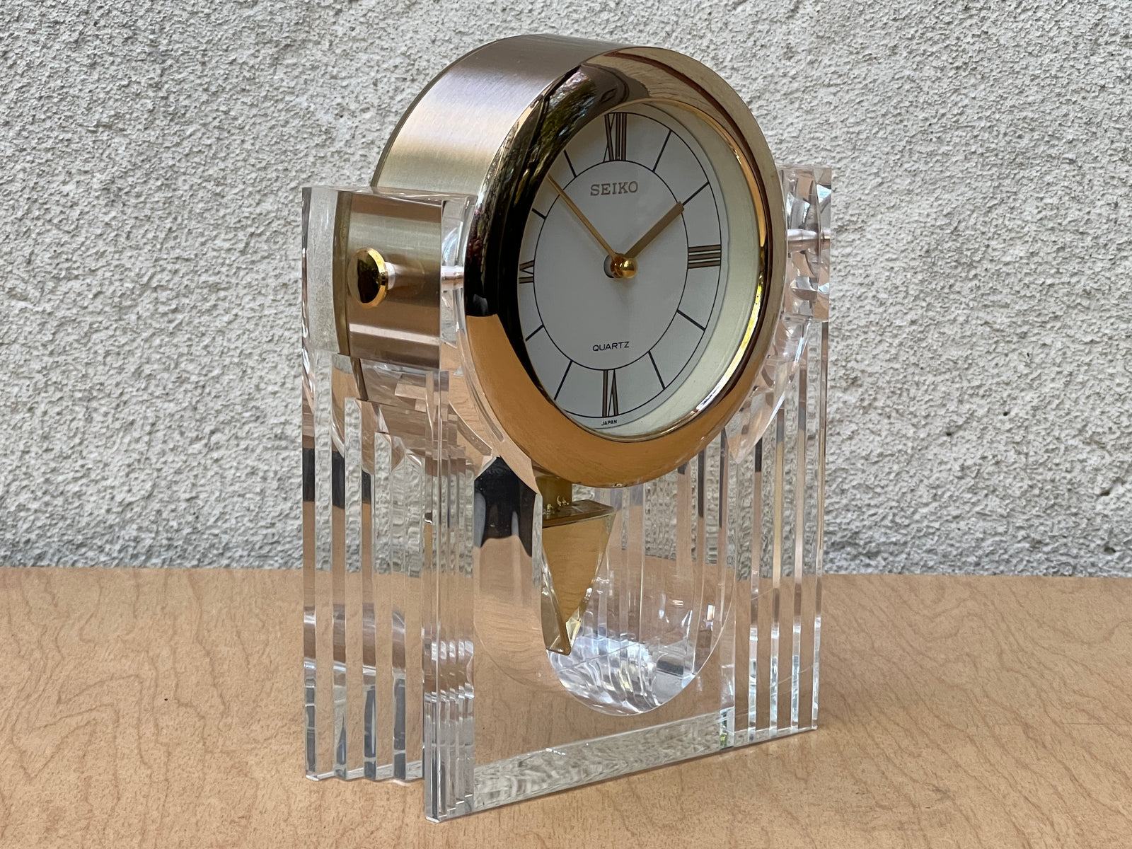 I Like Mikes Mid Century Modern Mantle Clock Seiko Neo Deco Lucite Brass Pendulum Table Clock, Memphis Design