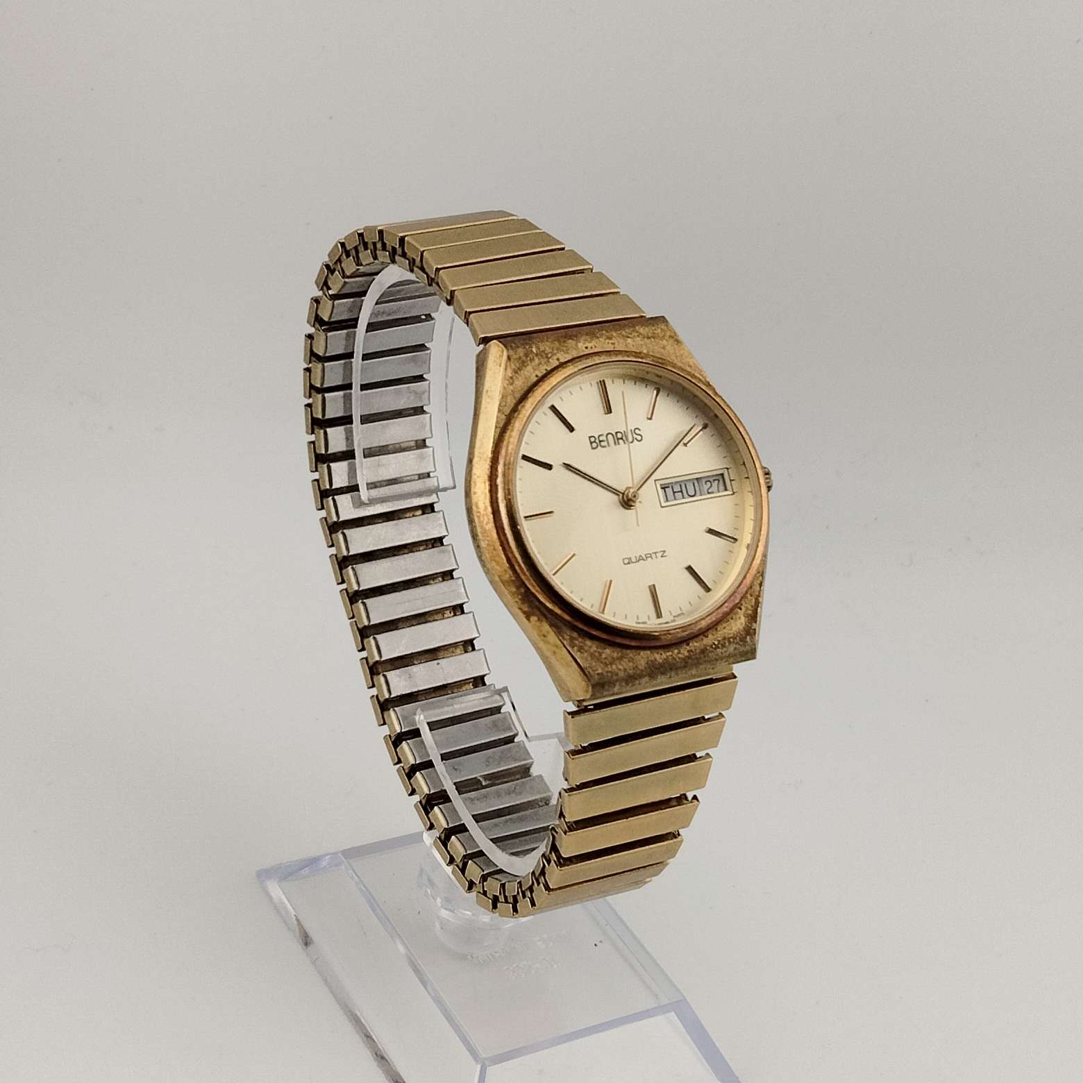 I Like Mikes Mid Century Modern Watches Benrus Men's Gold Tone Quartz Watch, Circular Dial, Date and Day Window, Stretch Strap