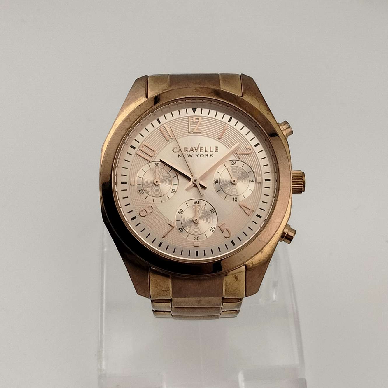 Women\'s Gold-Tone Bracelet Watch with Chronograph Gold Tone Blue Dial Roman Numeral Faux Chronograph Bracelet  main image 2