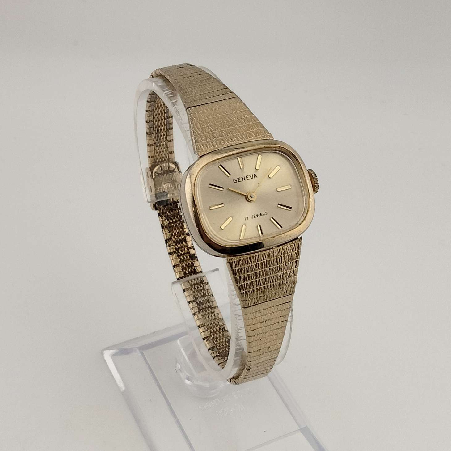 Vintage Geneva Gold-Tone Women\'s Watch Vintage Geneva Working Ladies Mechanical Gold | Mercari main image 4