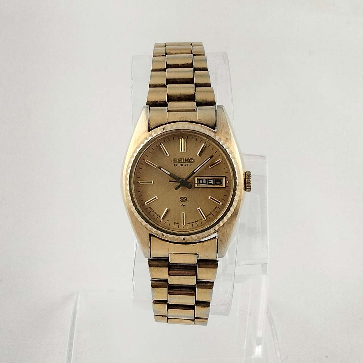 I Like Mikes Mid Century Modern Watches Seiko Unisex All Gold Tone Watch, Date Window, Gold Dial, Bracelet Strap