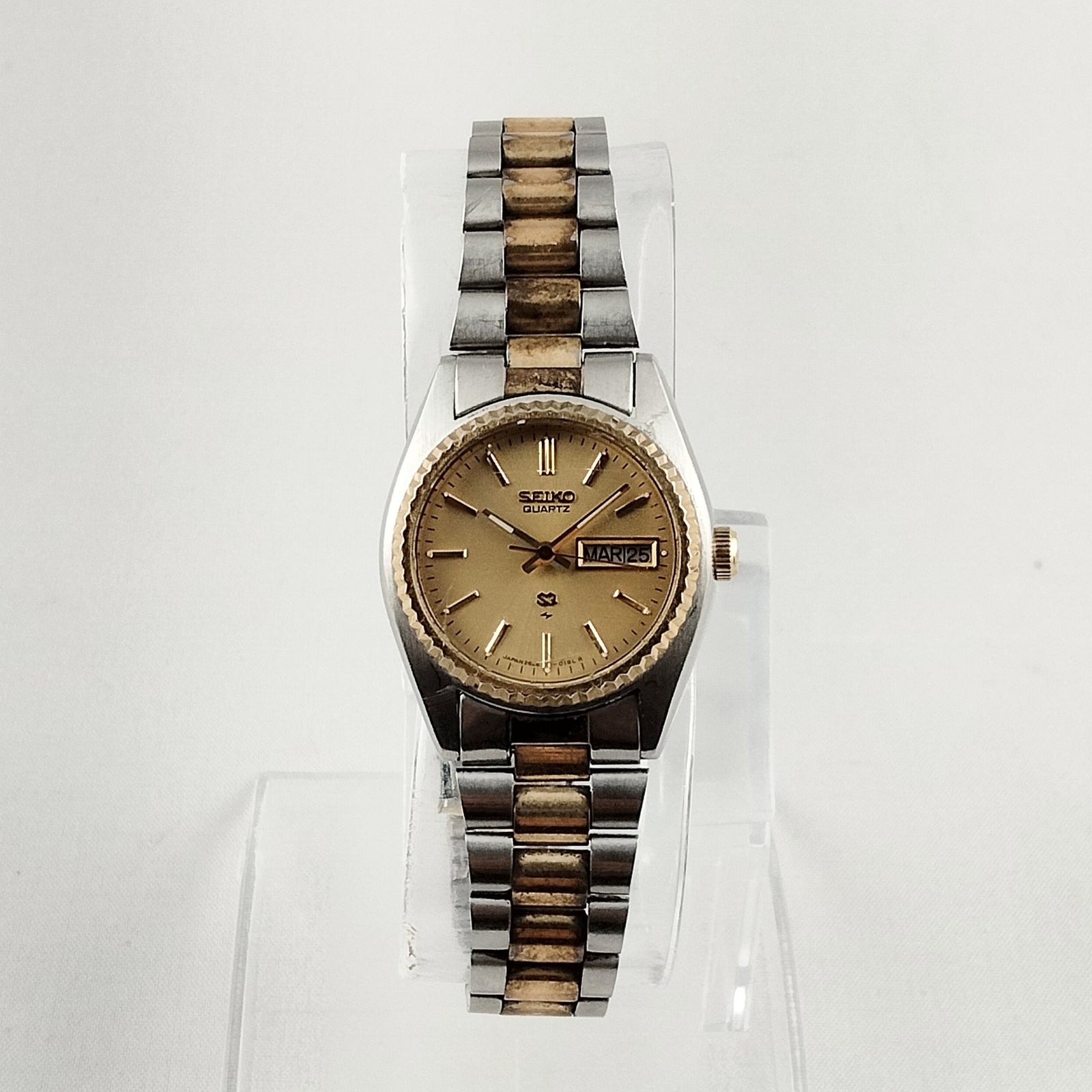 I Like Mikes Mid Century Modern Watches Seiko Unisex Silver and Gold Tone Watch, Gold Tone Dial, Bracelet Strap