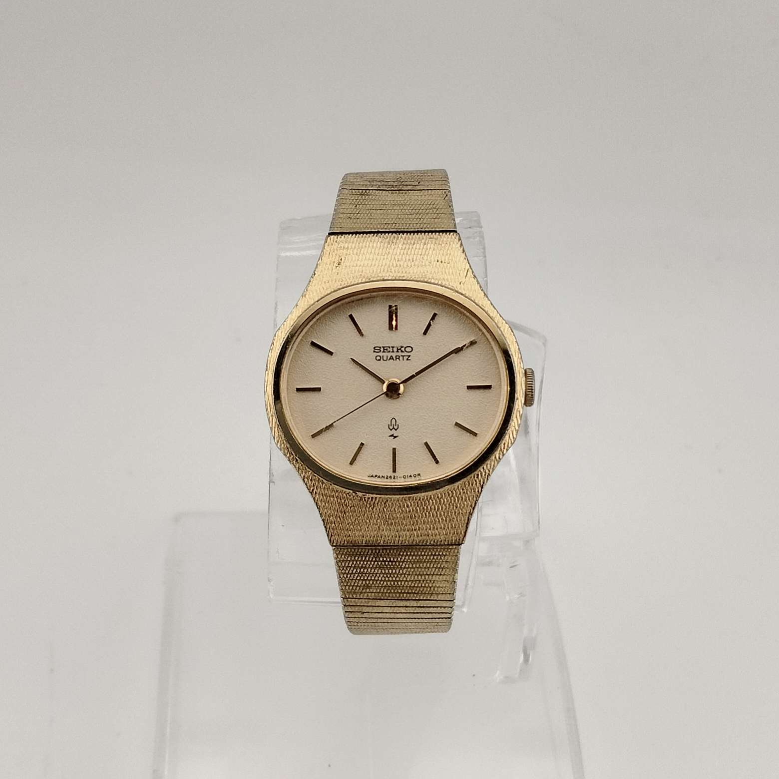 Seiko Women\'s Gold Tone Oval Dial Bracelet Watch Vintage Seiko Oval Gold Watch - Wear fortune – wear fortune main image 3