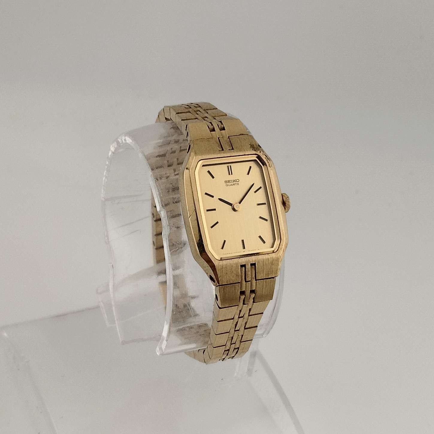 VTG Seiko Quartz Rectangular Watch Gold Tone Roman‎ Dial Need Strap ????? ??????? ?????, ???? #SOLD Ref  main image 2
