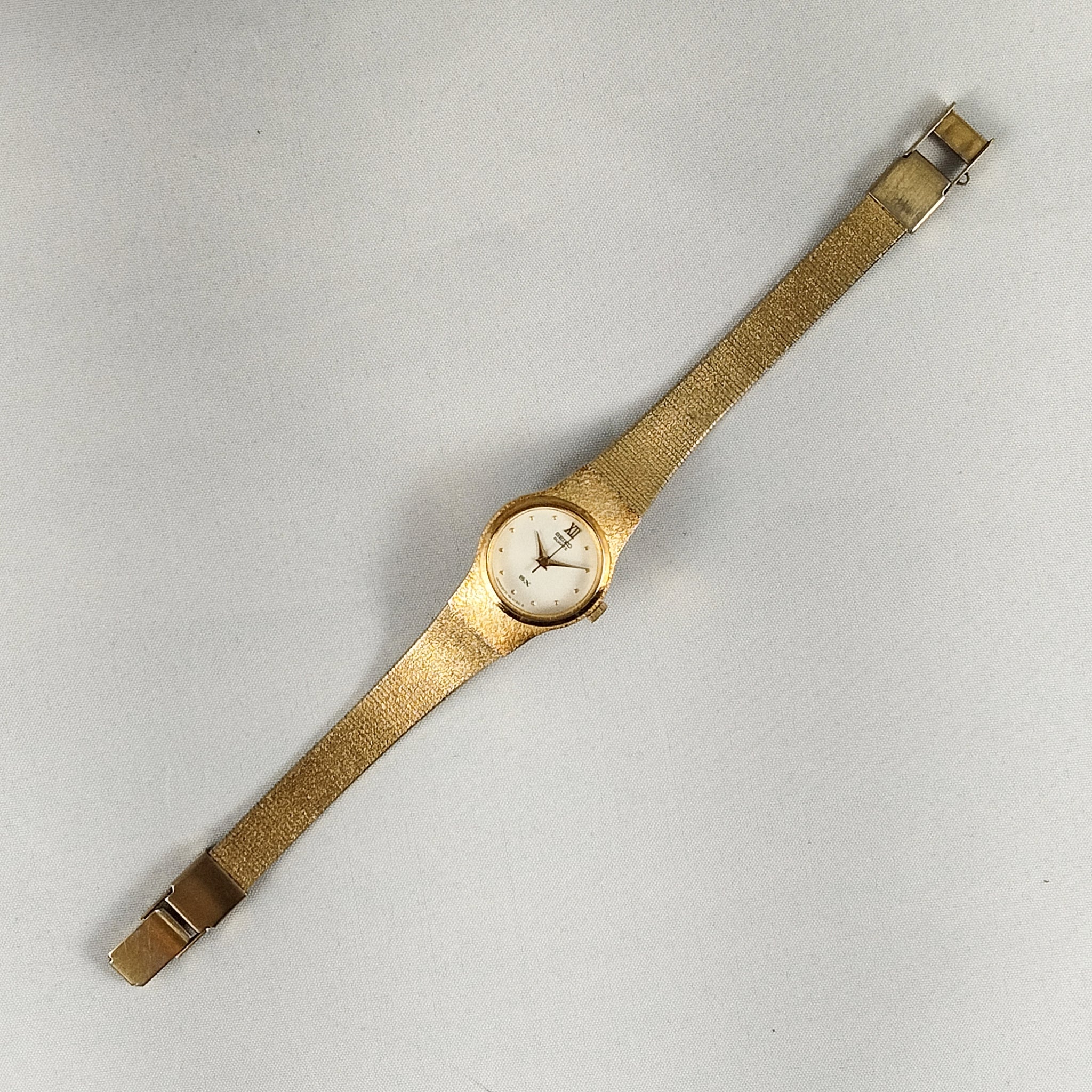 Seiko Women's Gold Tone Watch, White Dial, Dot Hour Markers - I Like Mikes Mid Century Modern Seiko Women's Gold Tone Watch, White Dial, Dot Hour Markers - I Like Mikes Mid Century Modern