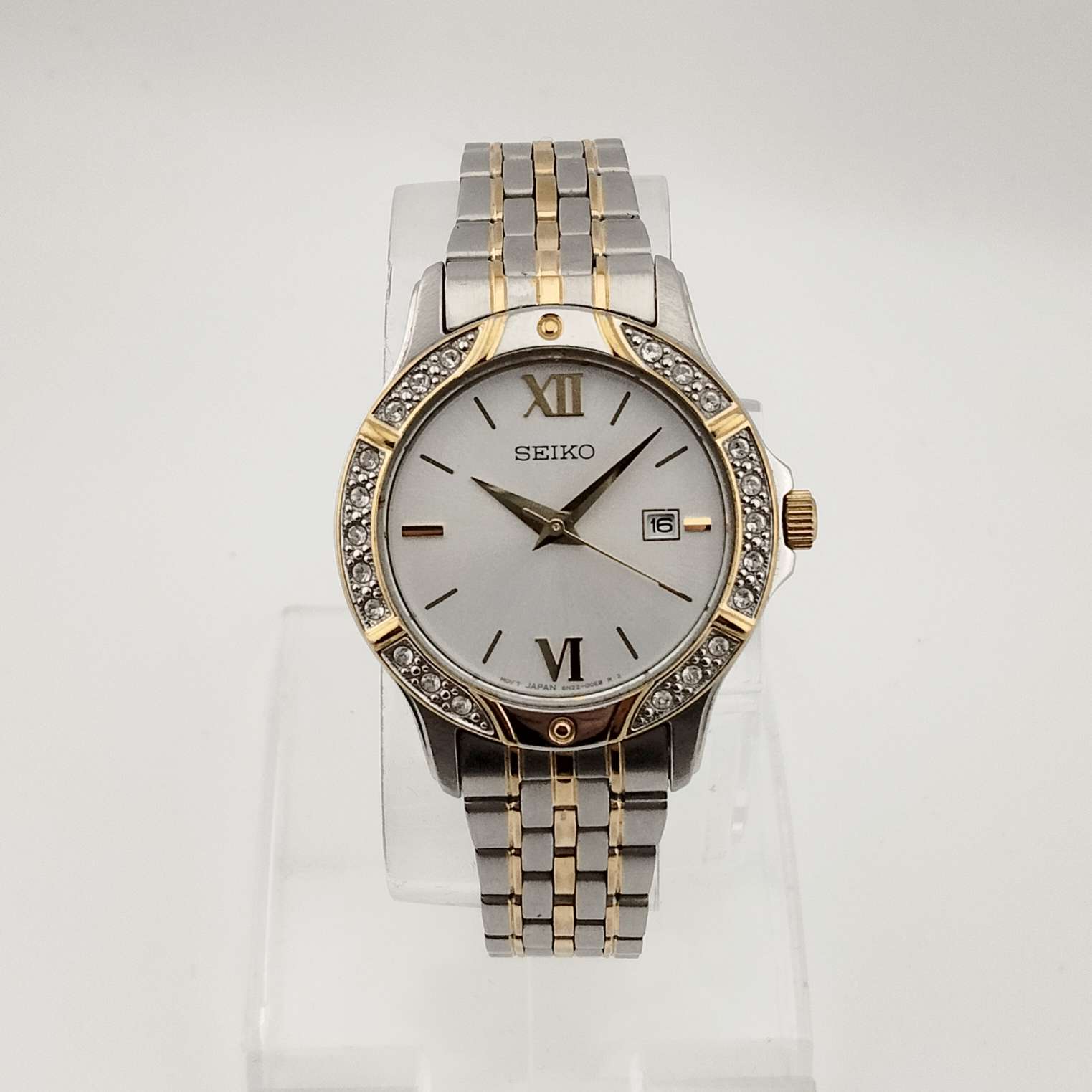 I Like Mikes Mid Century Modern Watches Seiko Women's Mixed Metal Tone Watch, Circular Dial, Date Window, Jewel Detail, Bracelet Strap