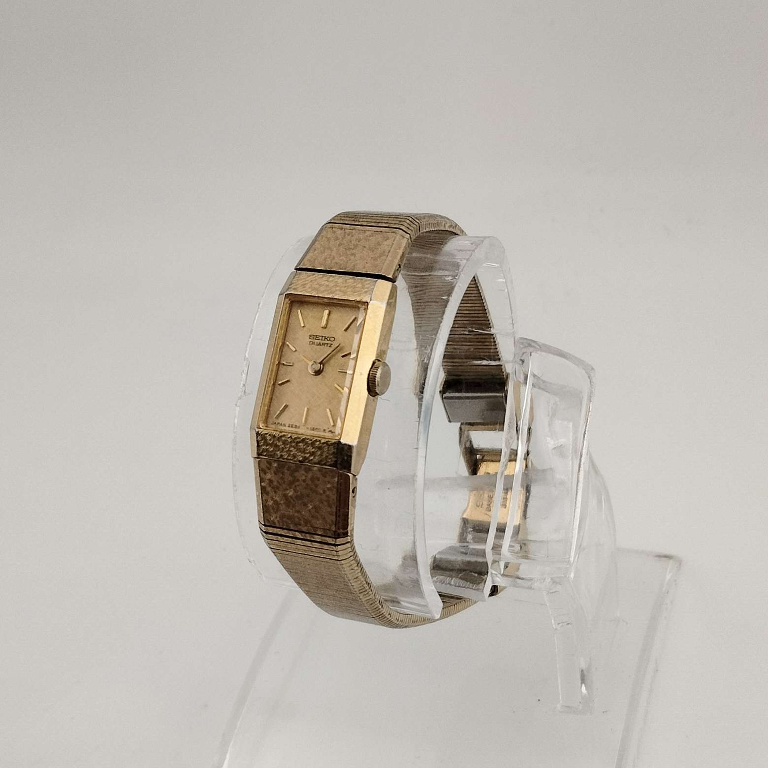 Seiko Women\'s Watch 3421-5059 Quartz Petite Tank Rectangle Gold Tone Steel VTG Seiko Tank Watch Women 17mm Pink Dial Gold Tone  main image 3