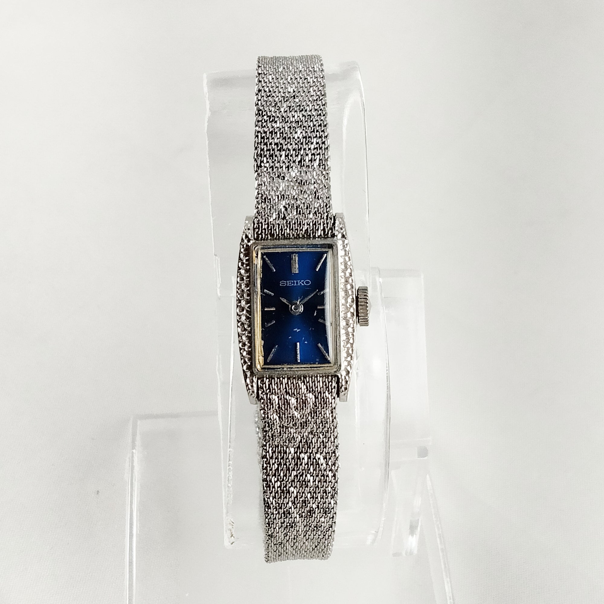 Seiko Classic Silver and Navy Timepiece Amazon.com: SEIKO Men main image 2