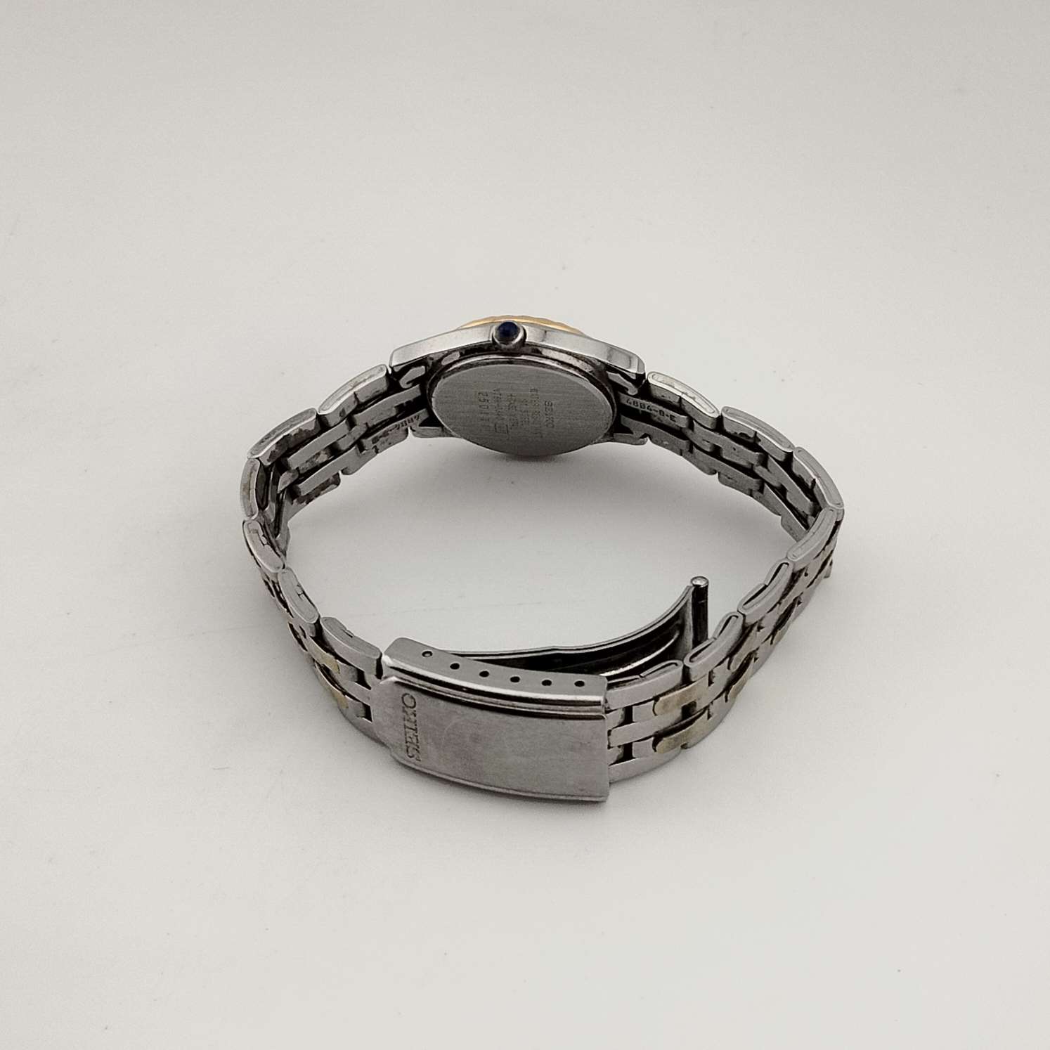 COPY - Seiko lady battery water resistant stainless steel w/date Vintage Women main image 4