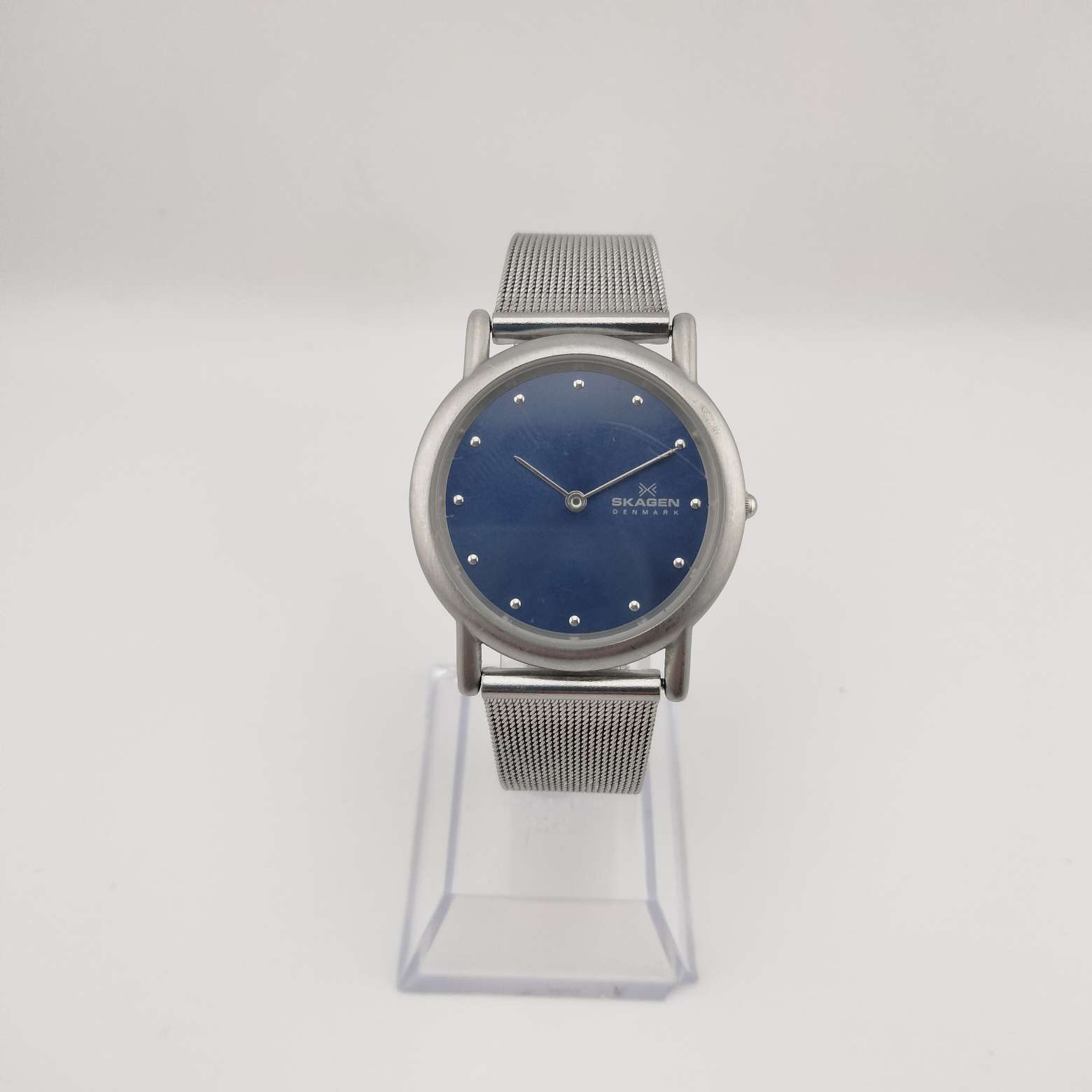 I Like Mikes Mid Century Modern Watches Skagen Men's Silver Tone Watch, Round Blue Metallic Dial, Mesh Strap