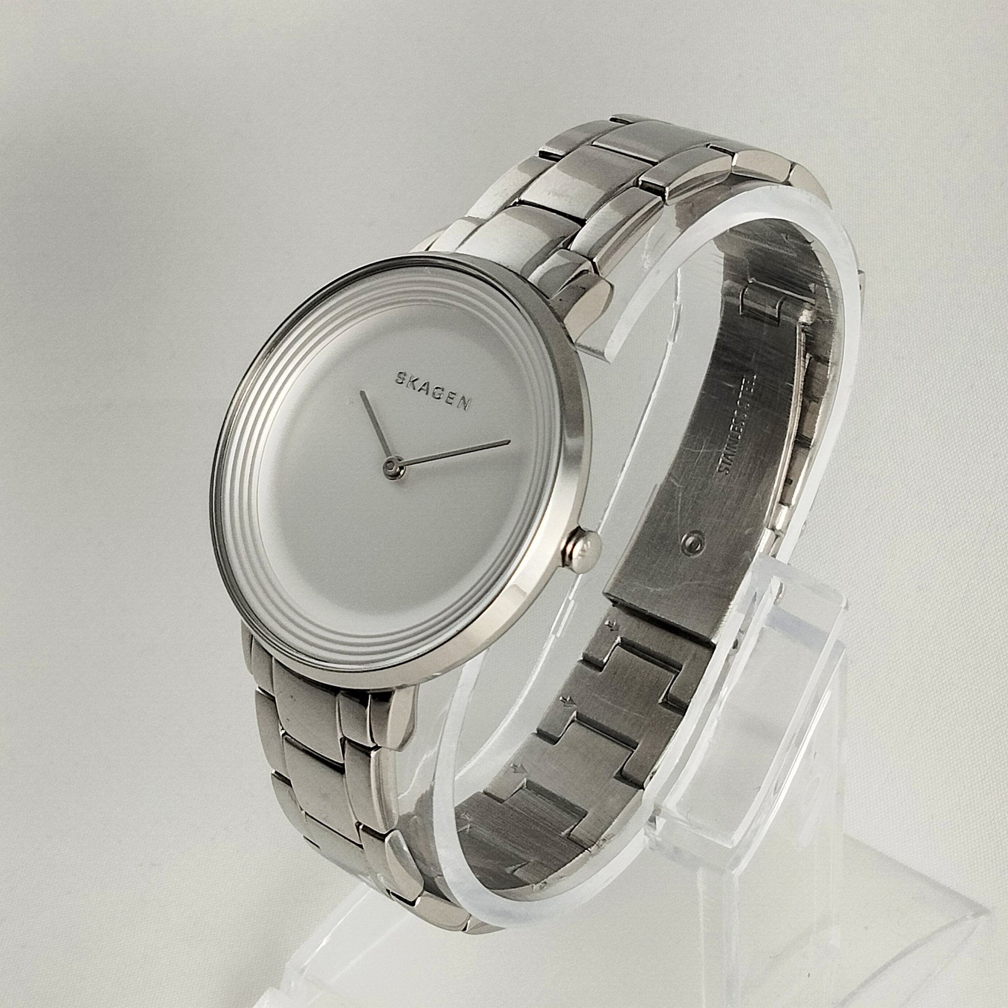 I Like Mikes Mid Century Modern Watches Skagen Men's Stainless Steel Watch, White Dial with Thin Ringed Border, Bracelet Strap