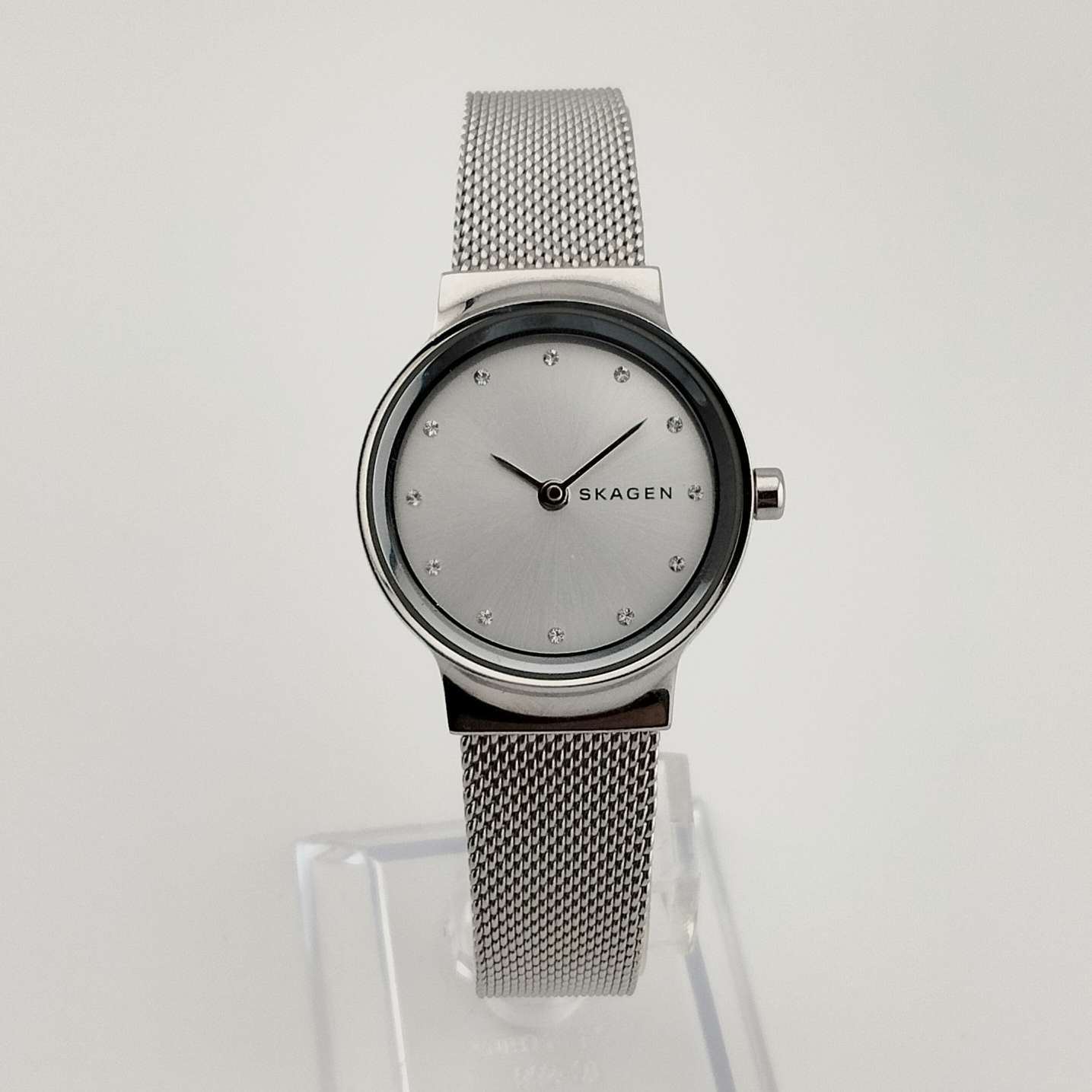 Skagen Unisex Silver Tone Watch, Jewel Hour Markers  display picture 1