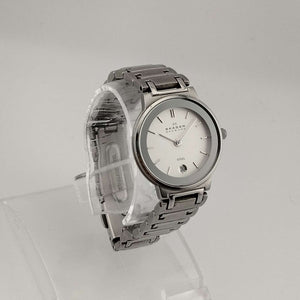 I Like Mikes Mid Century Modern Watches Skagen Unisex Silver Tone Watch, Round Dial, Date Window, Bracelet Strap
