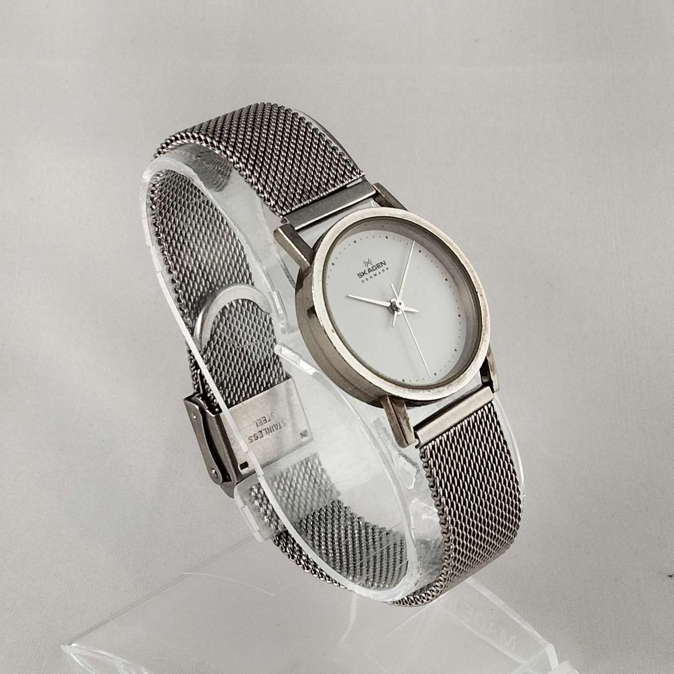I Like Mikes Mid Century Modern Watches Skagen Unisex Watch, Dot Hour Markers, Mesh Strap