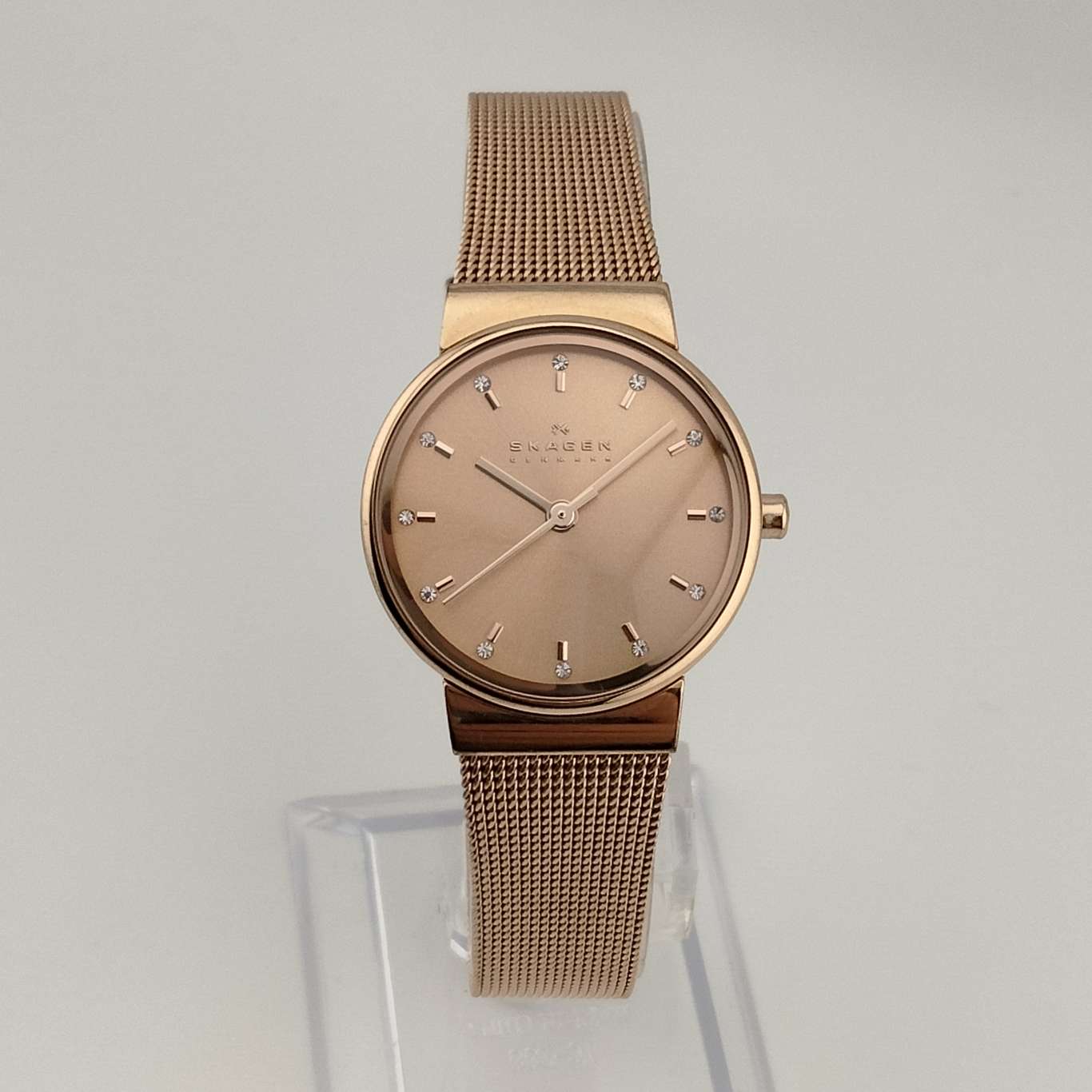 New Skagen Women’s Watch Rose Gold With Crystals & Grey Leather Adjustable Strap Skagen Freja 26mm Stainless Steel Silver Dial Ladies Quartz  main image 4