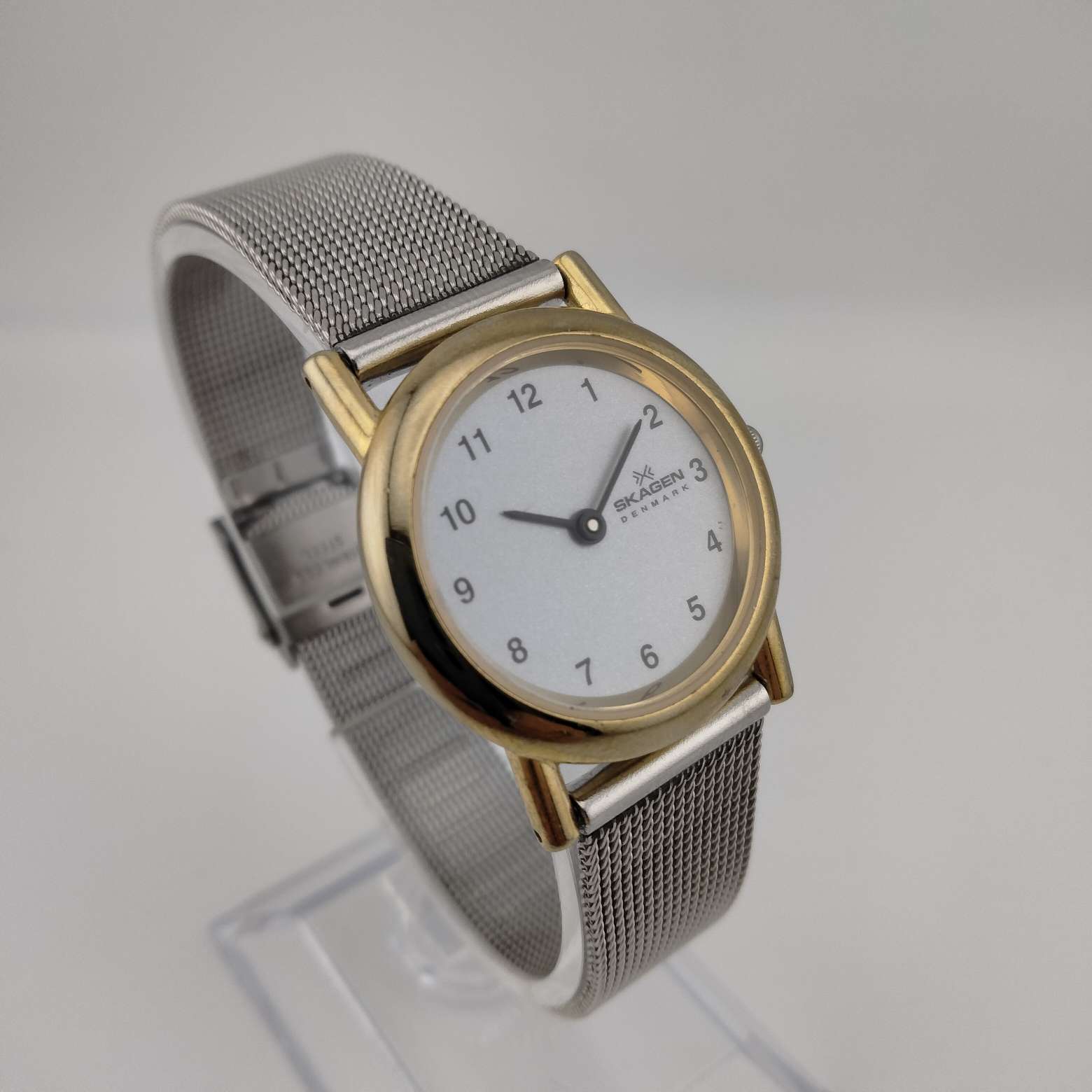 I Like Mikes Mid Century Modern Watches Skagen Women's Mixed Tone Watch, Round Dial, Bracelet Strap