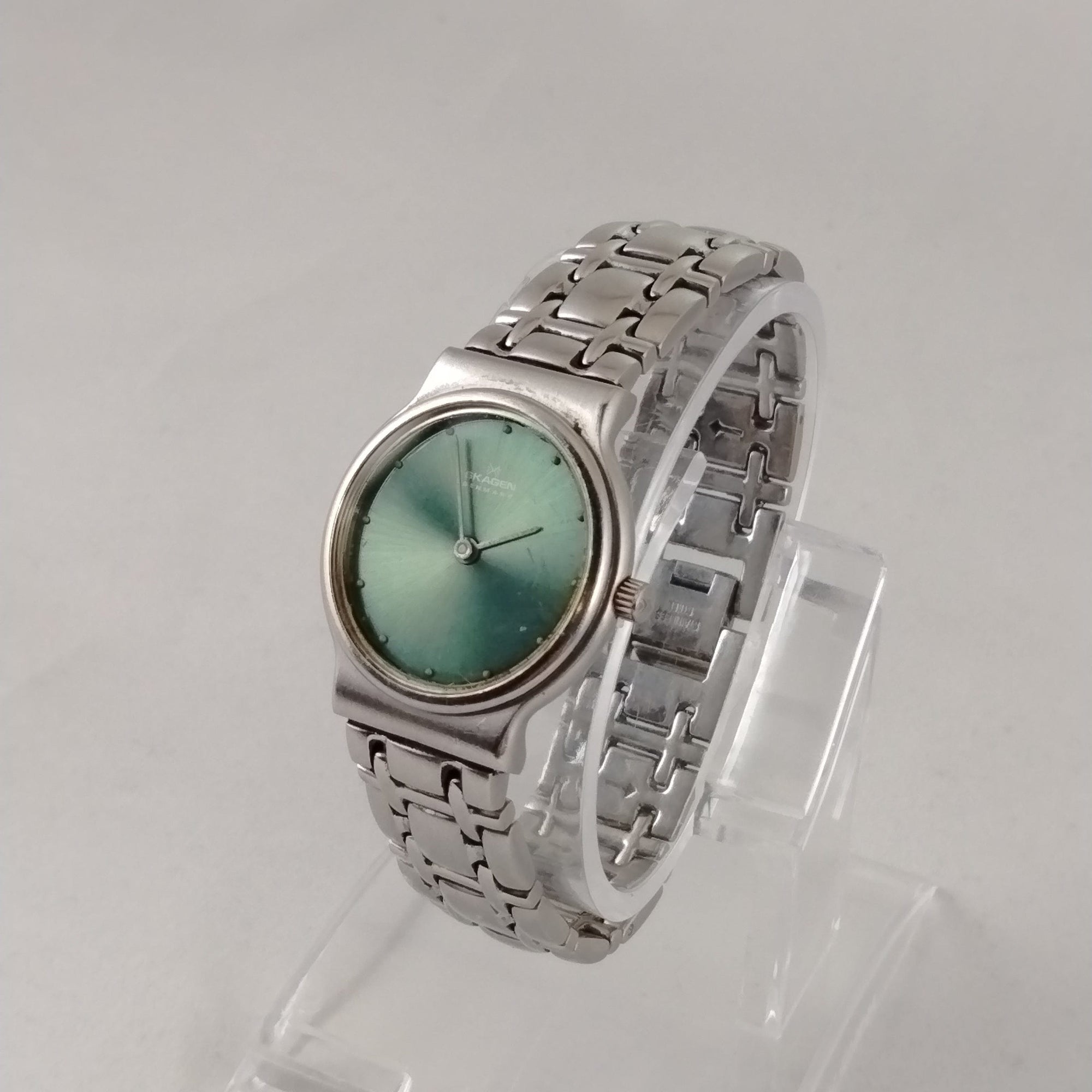 I Like Mikes Mid Century Modern Watches Skagen Women's Silver Tone Round Watch, Sage Green Dial, Link Bracelet