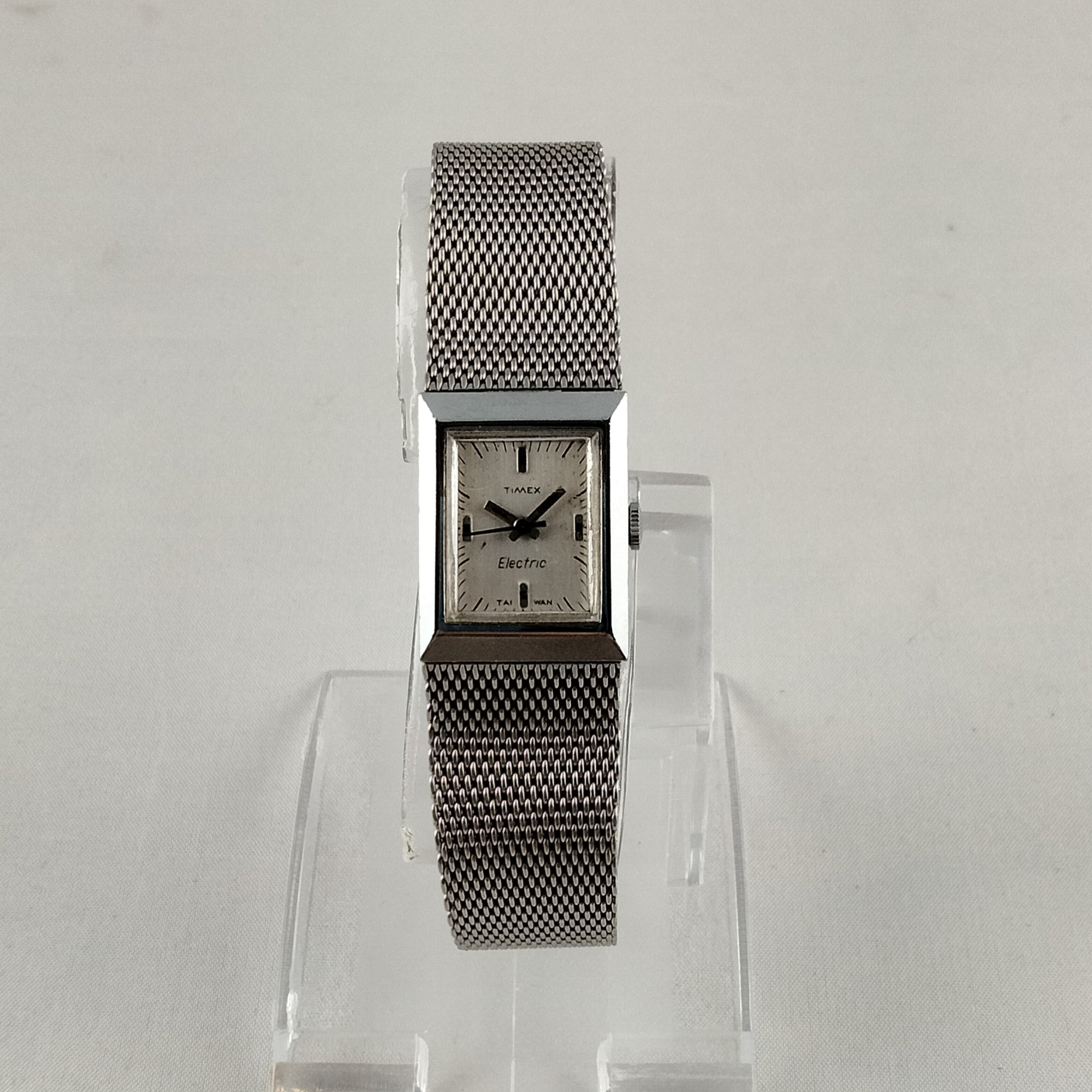 Classic Square Dial Silver Timex Watch Timex Automatic 1983 E Line Reissue 34mm Mens Watch Silver  main image 4