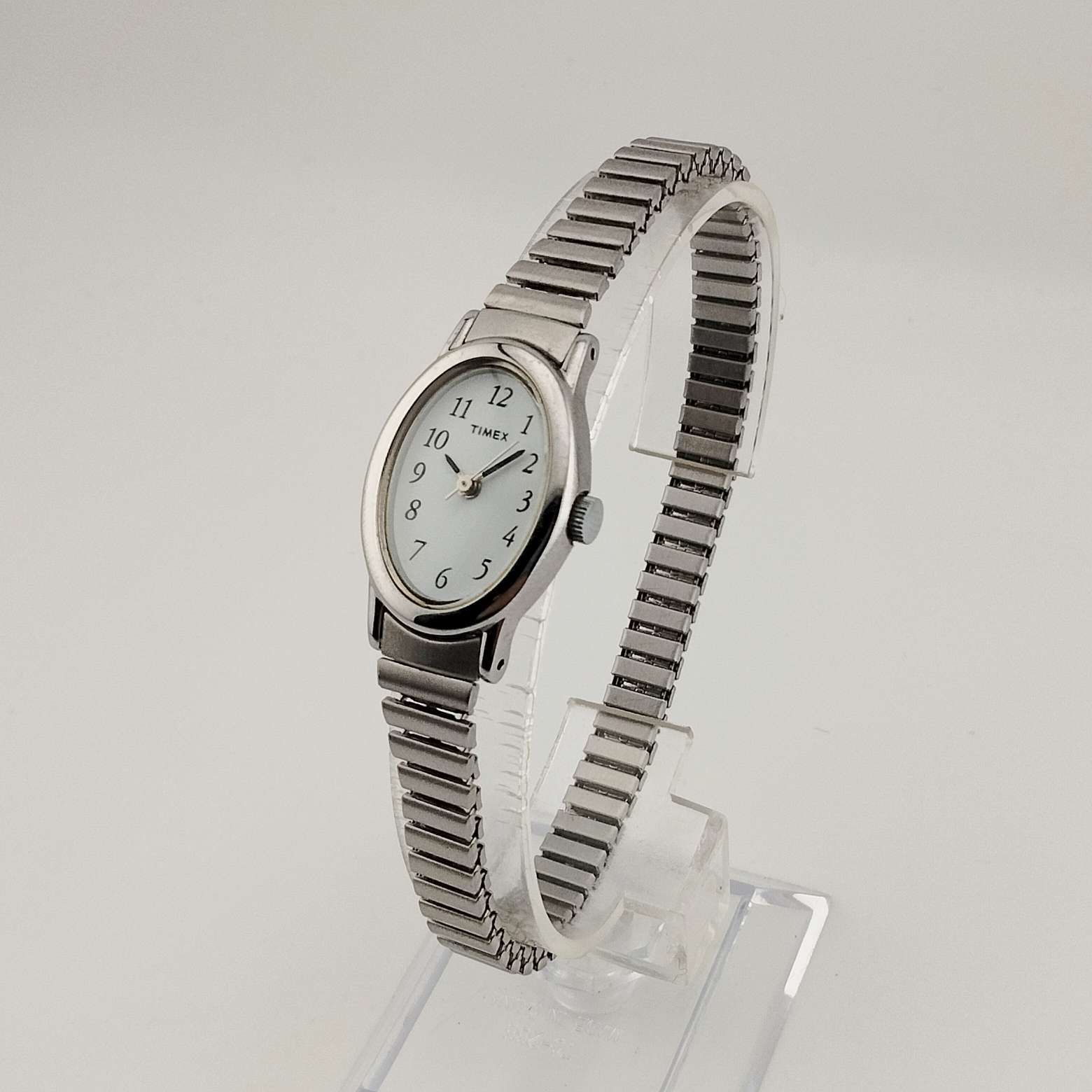 Vintage 1950s Timex Ladies Oval Mechanical Watch Silver Dial Expansion Bracelet Ladies TIMEX Mechanical Watch Vintage Stainless Steel Mesh  main image 2