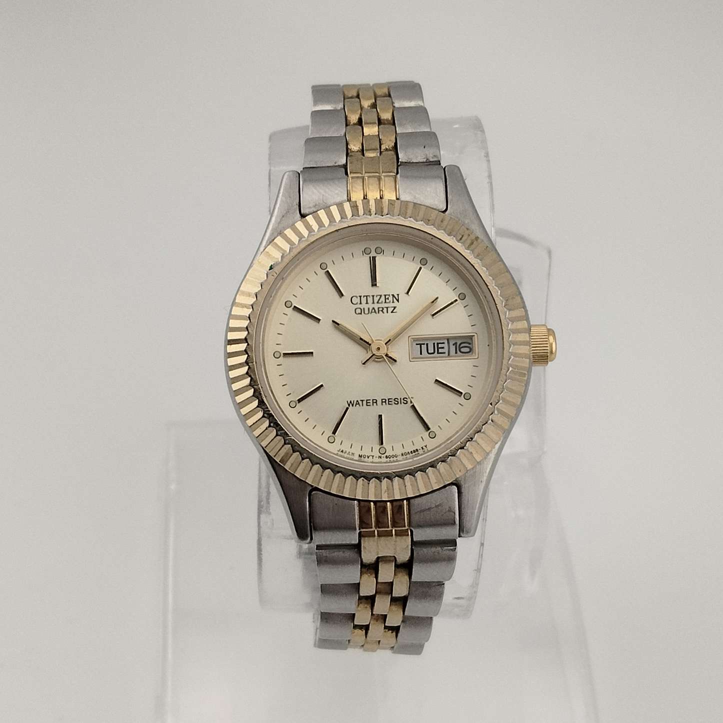 I Like Mikes Mid Century Modern Watches Unisex Citizen Silver Tone Watch, Round Gold Tone Dial, Date and Day, Link Strap