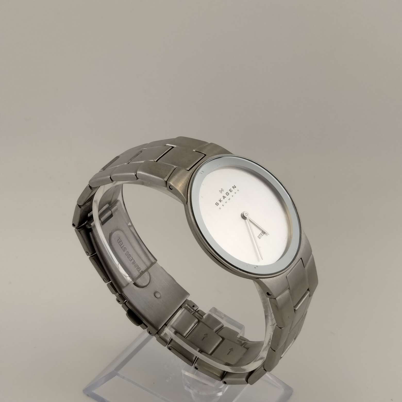 Skagen Men's Silver Tone "Steel" Watch, Round Dial, Bracelet Strap