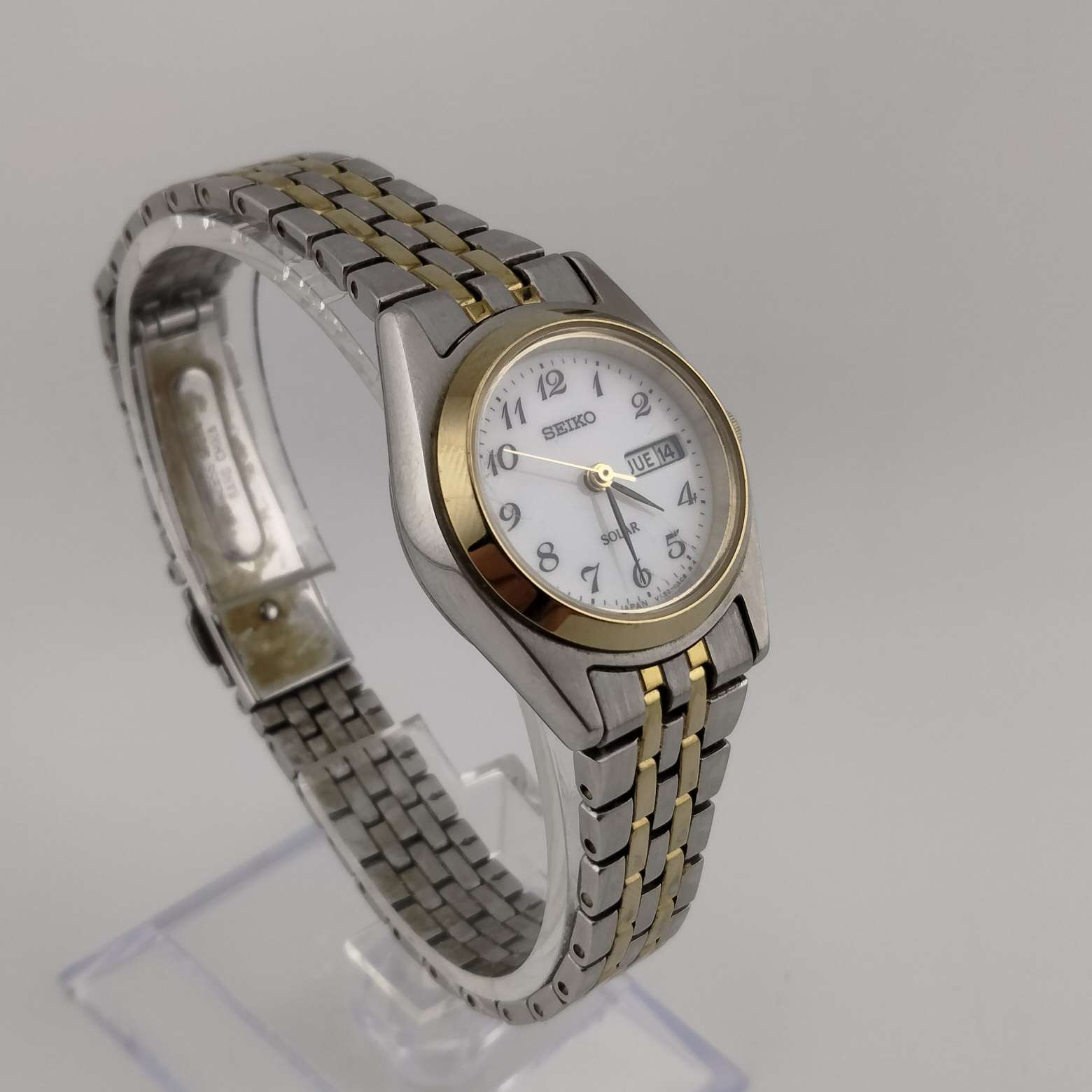 Seiko Women's Mixed Metal Watch, White Circular Dial, Date and Day Window, Bracelet Strap