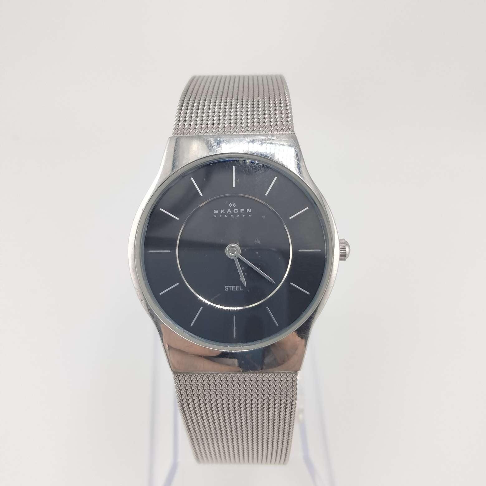 Skagen Silver Tone Watch, Round Black Dial, Silver Dash Hour Marks, Adjustable Mesh Strap