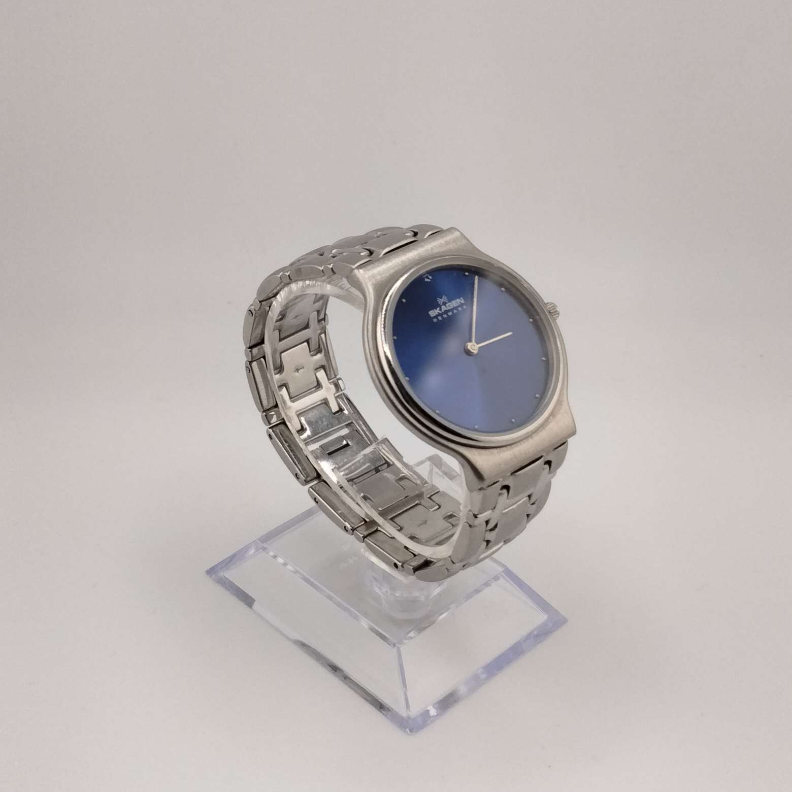 Skagen Men's Watch, Round and Blue Dial, Dot Hour Marks, Silver, Bracelet Strap